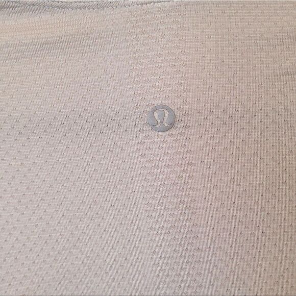 Lululemon Women's Light Grey Swiftly 2.0 Tech Long Sleeve Top Size 10 - Picture 4 of 7